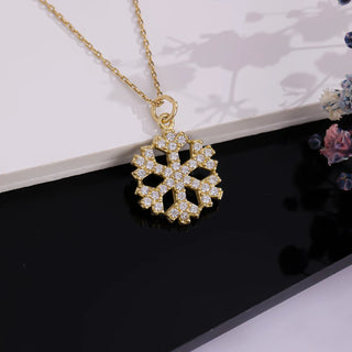 0.12CT Round Cut Snowflake Pendant Moissanite Diamond Necklace In 925 Sterling Silver