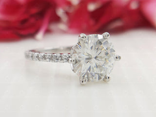 3.50 CT Round Moissanite Pave Diamond Ring in 925 Sterling Silver- The ‘Robin’ Ring